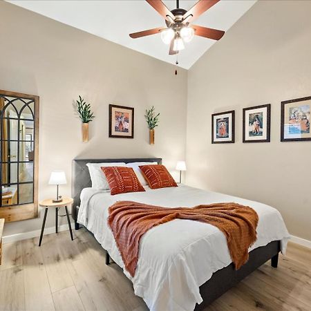 Artist'S Tower Townhome Just Renovated W Loft Gainesville Eksteriør billede