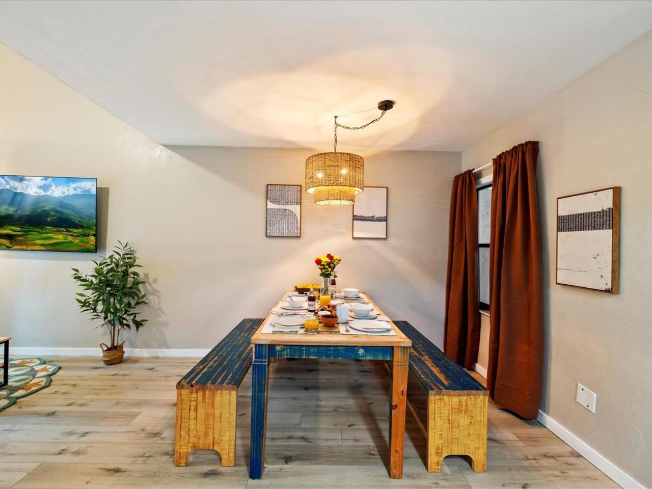 Artist'S Tower Townhome Just Renovated W Loft Gainesville Eksteriør billede
