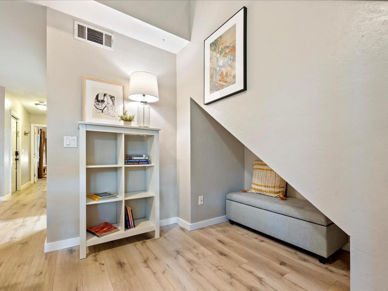 Artist'S Tower Townhome Just Renovated W Loft Gainesville Eksteriør billede