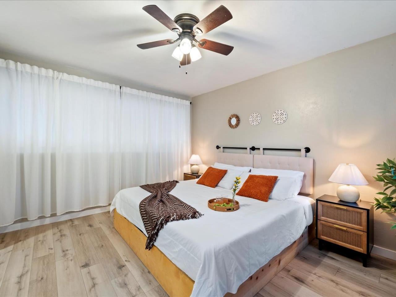 Artist'S Tower Townhome Just Renovated W Loft Gainesville Eksteriør billede