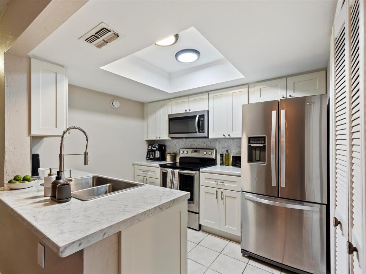 Artist'S Tower Townhome Just Renovated W Loft Gainesville Eksteriør billede